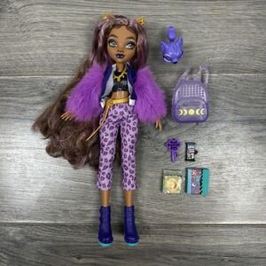 Monster High Clawdeen Wolf Doll with Pet Dog Crescent &‎ Some Accessories EUC